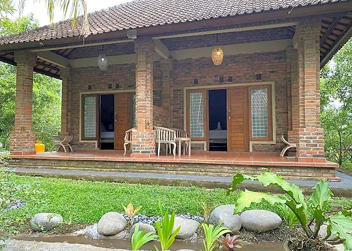 Mayong Bali And * Busung Biu